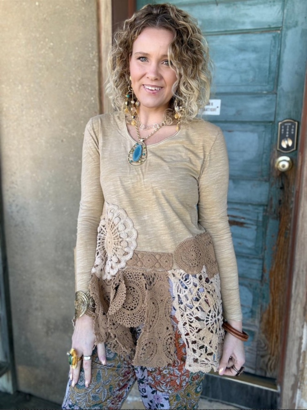 NEW-Jaded Gypsy Squared Away Top in Oatmeal
